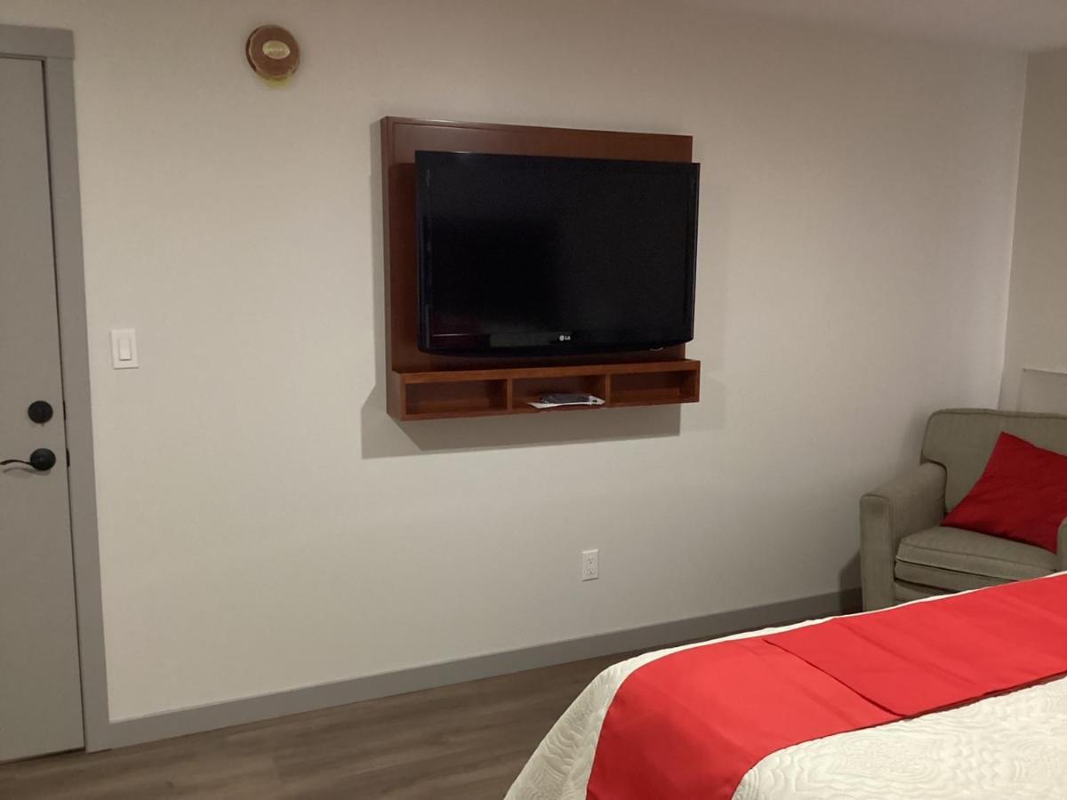 Bethel Hotel Elk Point Extérieur photo